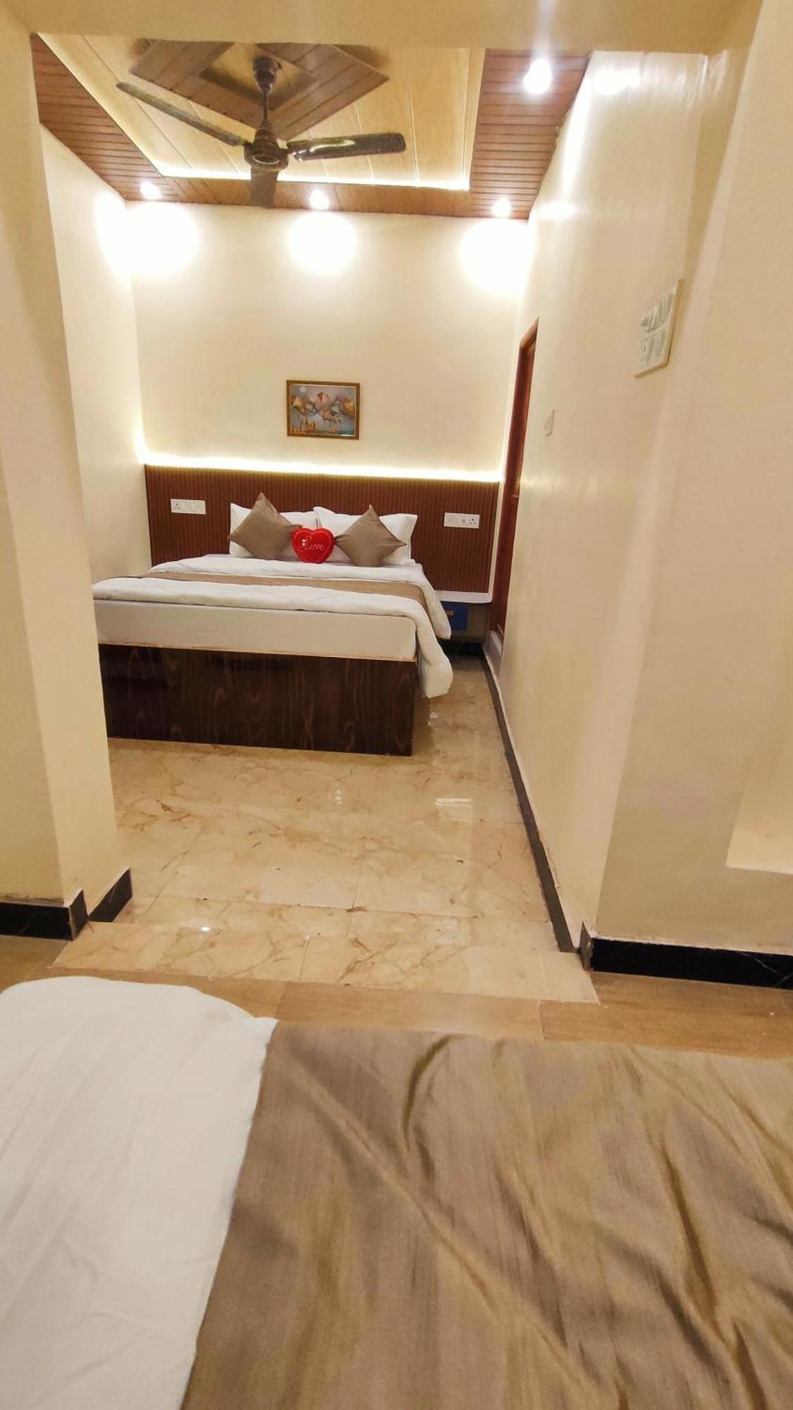 瓦拉纳西 Sri Krishna Residency酒店 外观 照片