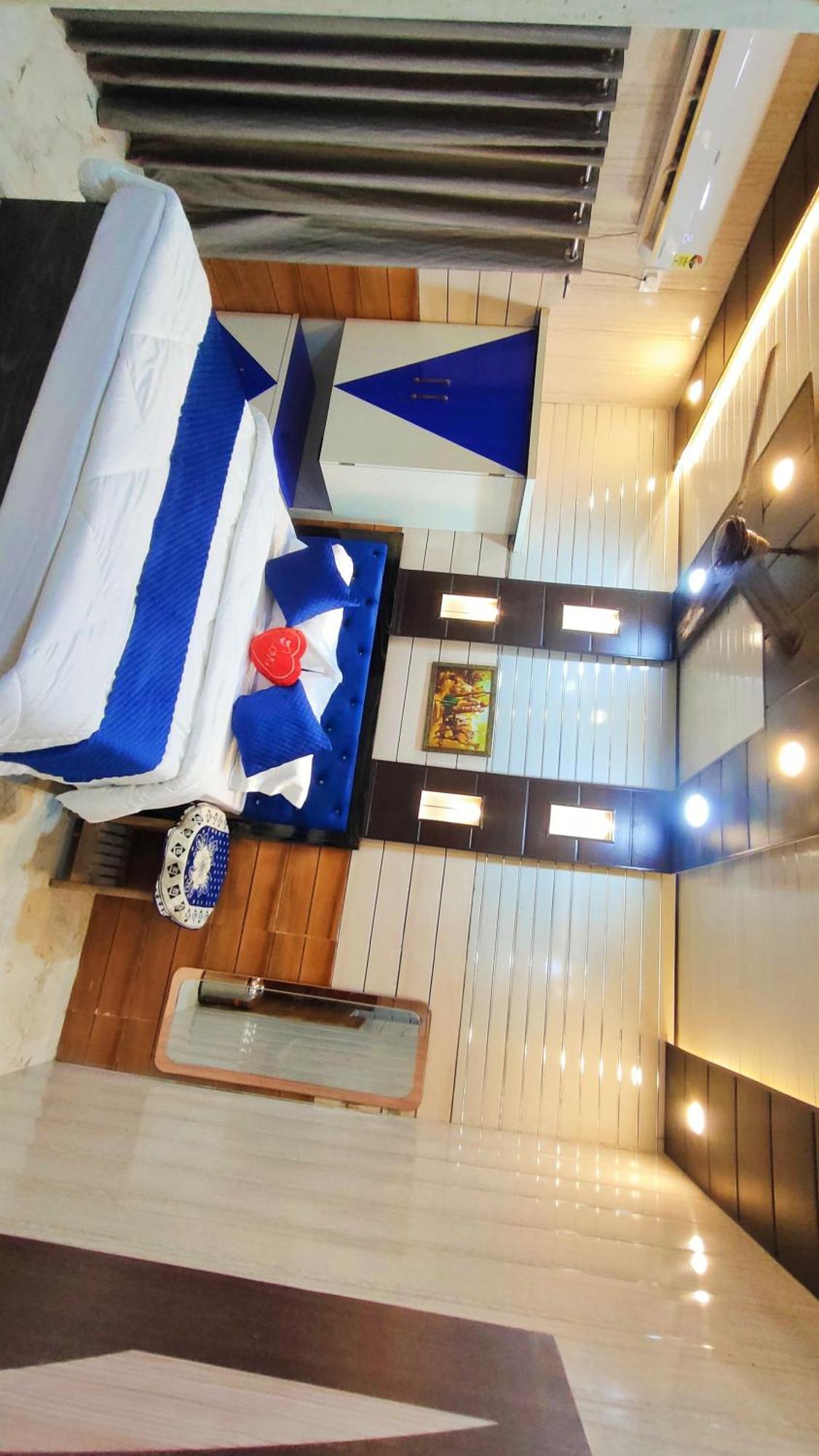 瓦拉纳西 Sri Krishna Residency酒店 外观 照片
