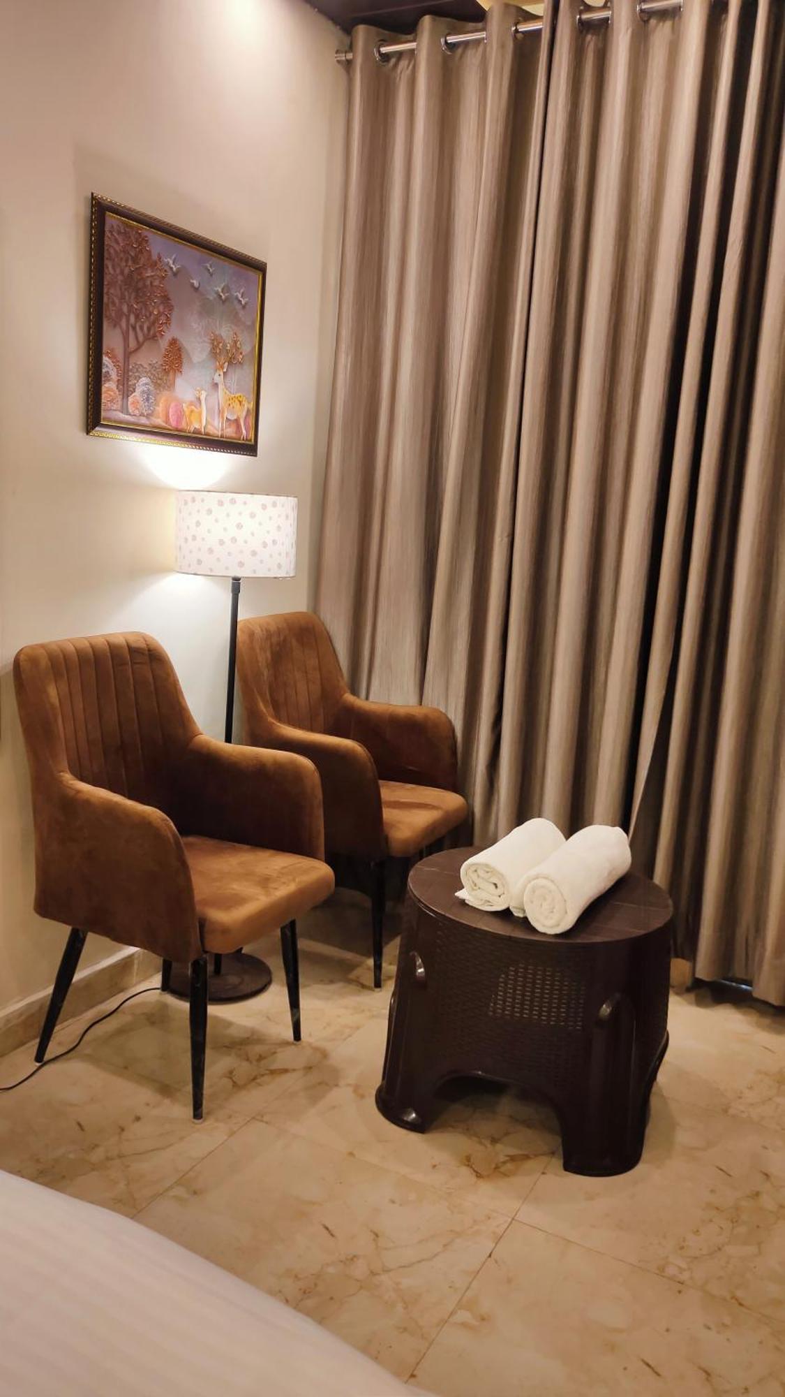 瓦拉纳西 Sri Krishna Residency酒店 外观 照片